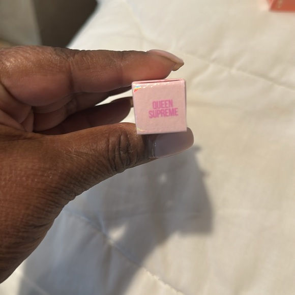 JEFFREE STAR Velour Liquid Lipstick Queen Supreme - Picture 3 of 3